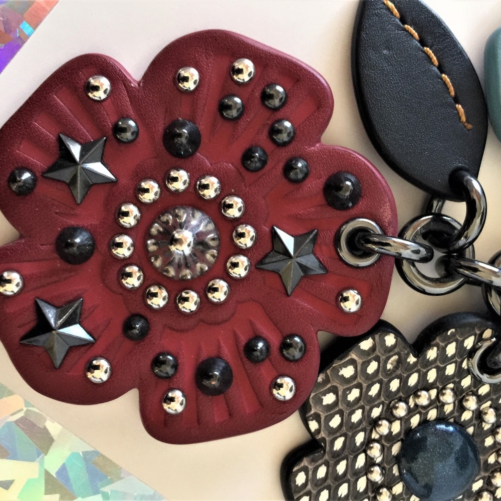 COACH Large Tea Rose Flower Rivets/Studs Keyring